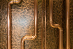 <b>BRONZE</b> | Intérieur des toilettes du centre commercial de la Confluence