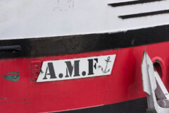 <b>ROUGE</b> | Péniche à quai, au bord de la Saône